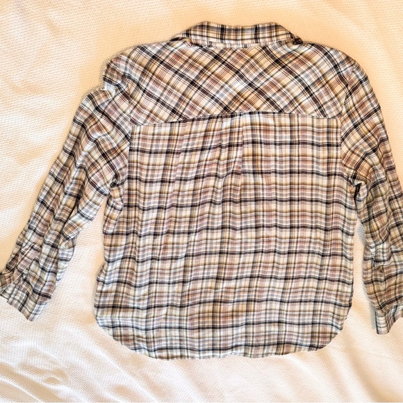LOFT Plaid Button-Down Shirt - Picture 8 of 14